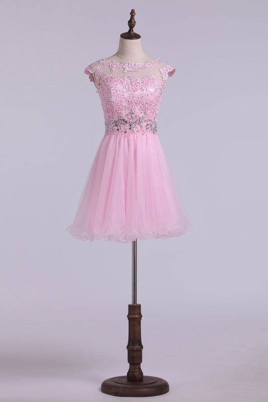 Bateau A Line Tulle Beaded Waistline Homecoming Dresses With Applique