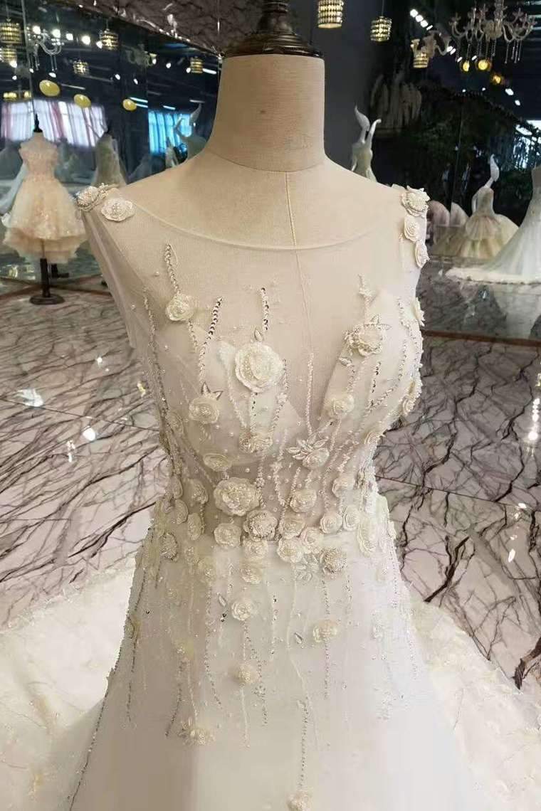 A-Line New Arrival Wedding Dress Lace Up With Handmade Flowers And Beads