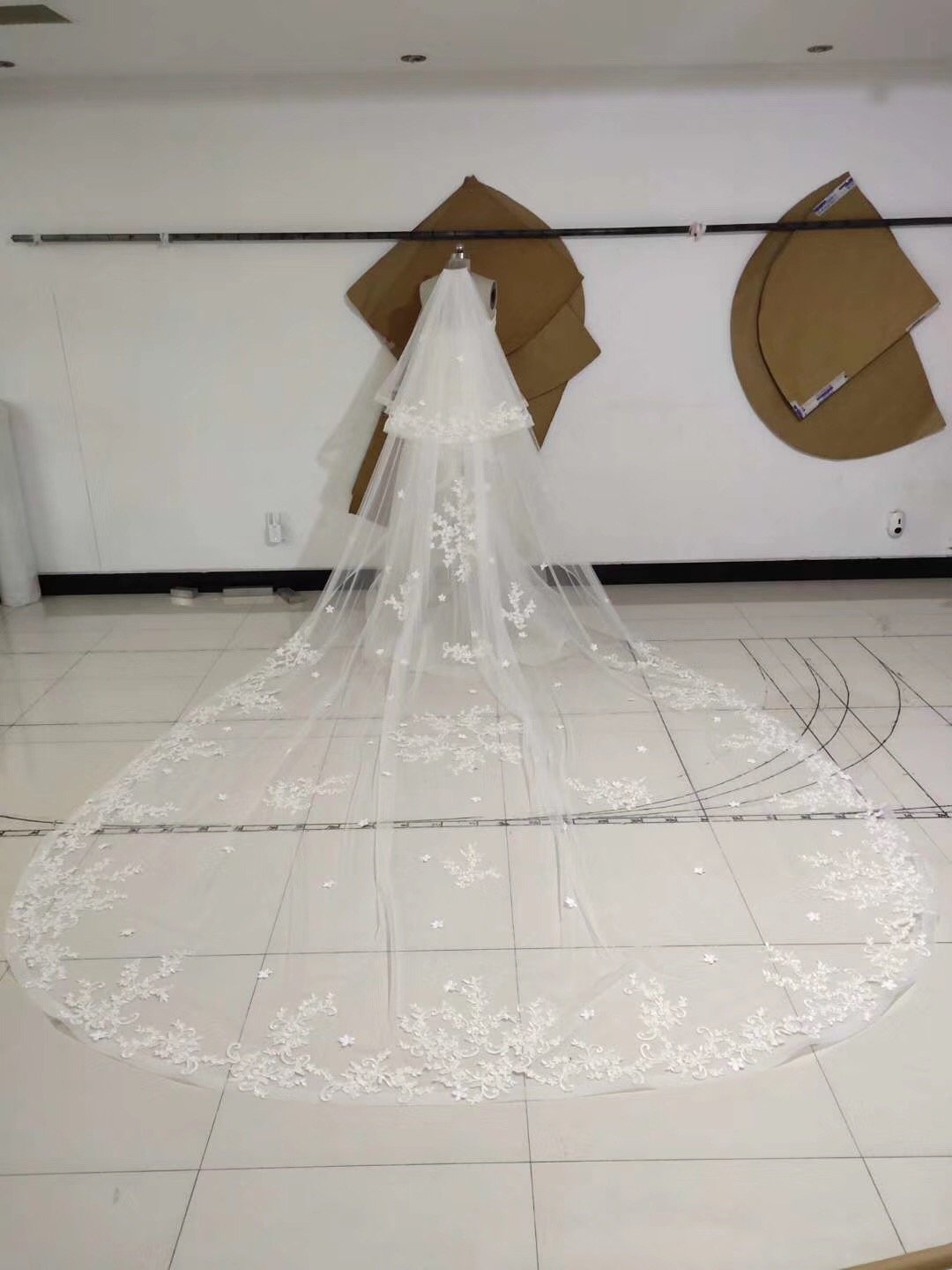 3M Long Embroidered Lace Appliques Tulle Cathedral Veil for Wedding, Wedding Veils SWK14988
