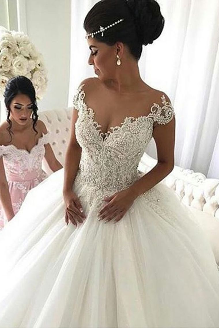 Fantastic Wedding Dresses Scoop Neck Ball Gown Tulle With Appliques Floor Length