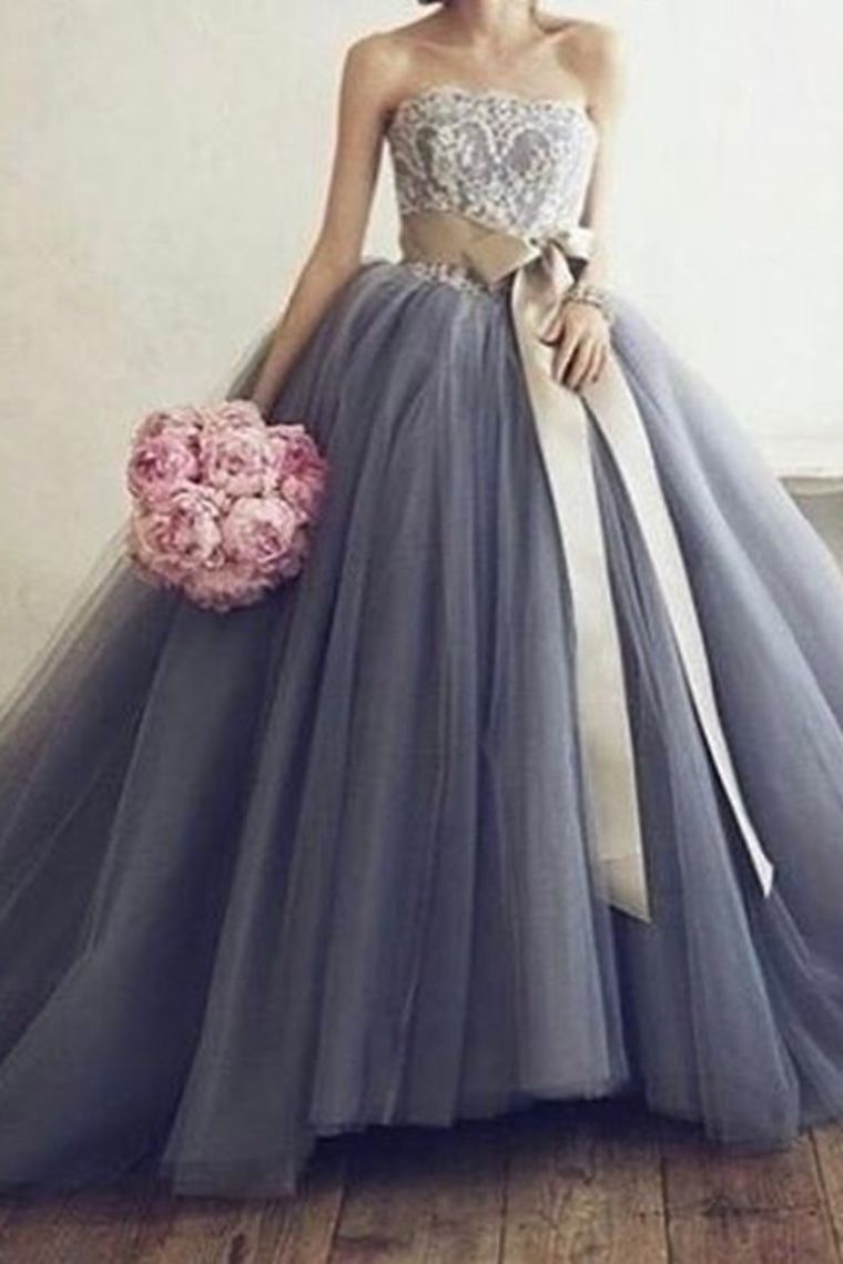 New Arrival Tulle Wedding Dresses Ball Gown Strapless Neck With Applique