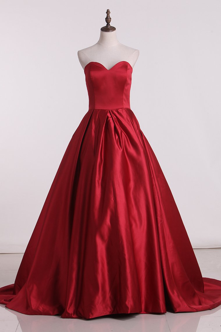 Prom Dresses Sweetheart Satin Red Court Train