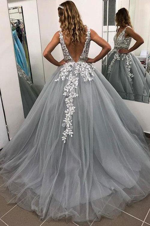 Ball Gown Gray V Neck Prom Dresses with Lace Appliques Quinceanera Dresses WK684