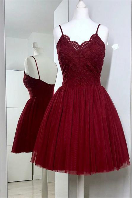 Cute Spaghetti Straps Burgundy Tulle Short Prom Dress with Lace Homecoming Dresses WK859