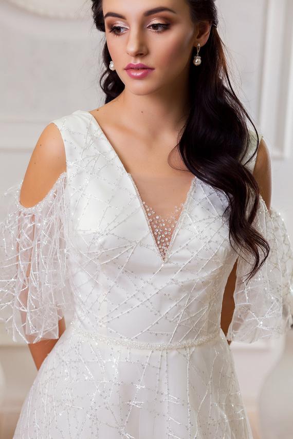 Deep V Neck Drop Sleeves Lace Wedding Dresses White Long Wedding Gowns WK505