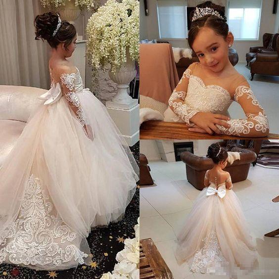 Ball Gown Round Neck Long Sleeves Tulle Bowknot Flower Girl Dress with Appliques WK770