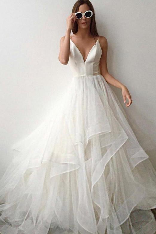 Simple Spaghetti Straps V Neck Wedding Dress Tulle Ruffles Backless Bridal Gowns W1007