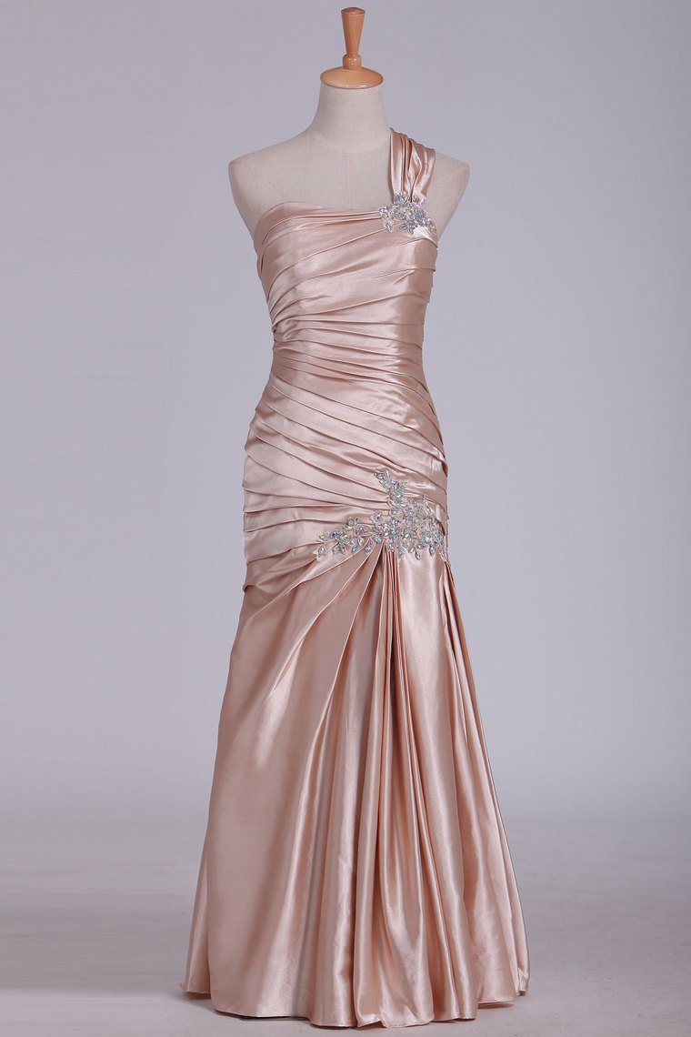 One Shoulder Prom Dresses Mermaid Elastic Satin With Ruffles And Beads