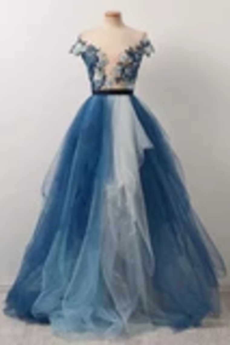 Gorgeous Off The Shoulder Gradient Prom Dress With Appliques/Mesh