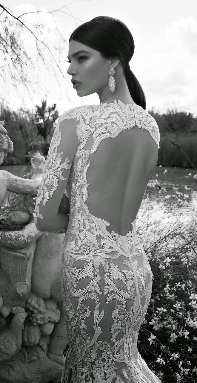 Vintage Long Sleeve Lace Open Back Floor-Length Mermaid Tulle White Wedding Dresses WK620