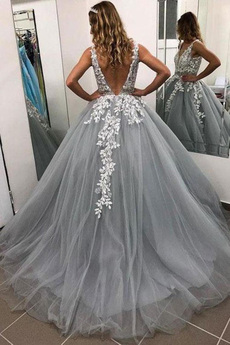 Prom Dress Tulle A-Line V-Neck Sweep Train With Appliques