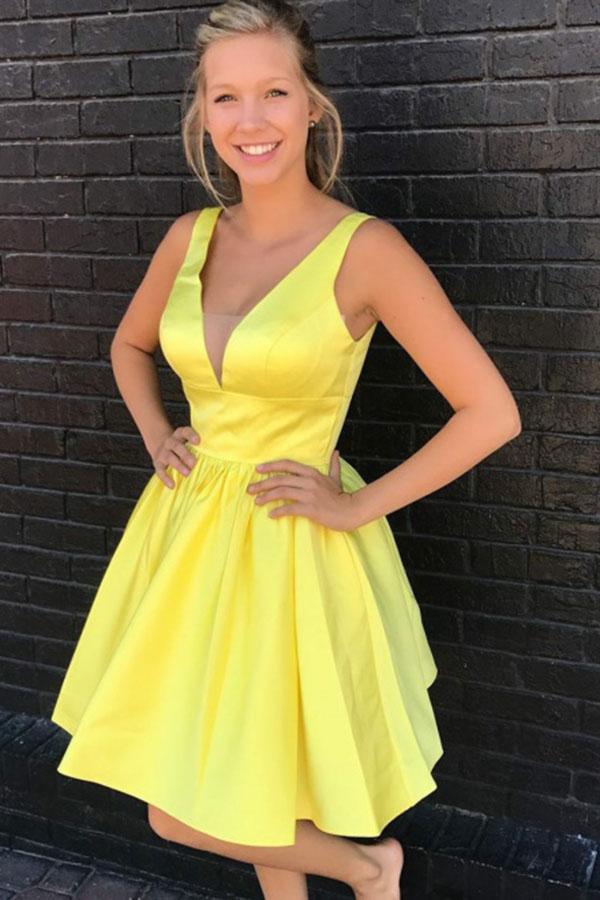 A-Line V-Neck Short Cute Prom Dresses Yellow Satin Homecoming Dresses WK710