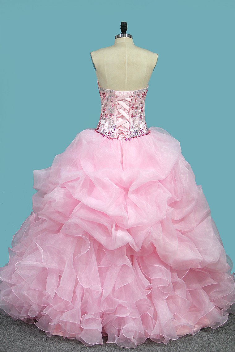 Organza Ball Gown Quinceanera Dresses Sweetheart Beaded Bodice Lace Up