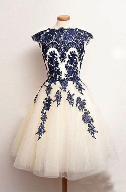 Vintage Scalloped-Edge Knee-Length White Homecoming Dress with Navy Blue Appliques WK487