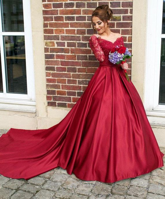 Long Sleeves Off the Shoulder Burgundy Sweetheart Satin Lace Ball Gown Prom Dresses WK435