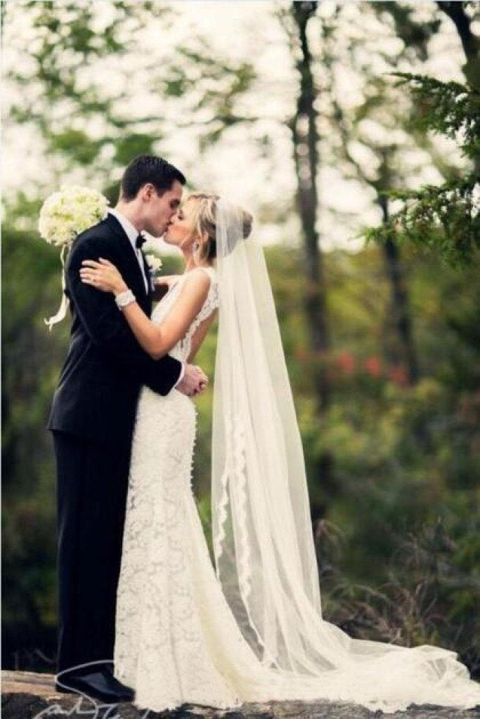 Alencon Applique Lace Trim Bridal Veil Long Tulle Wedding Veil WK870