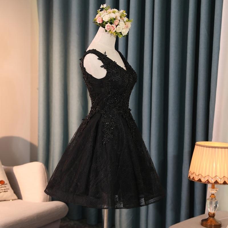 Black V Neck Cute A-Line Appliques Sleeveless Tulle Lace Beading Short Homecoming Dress WK189