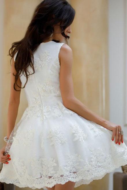 A-Line V-Neck White Tulle Short Prom Dresses Cute Lace Appliques Homecoming Dress WK719